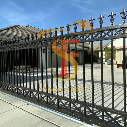 بهترین حفاظ روی دیوار